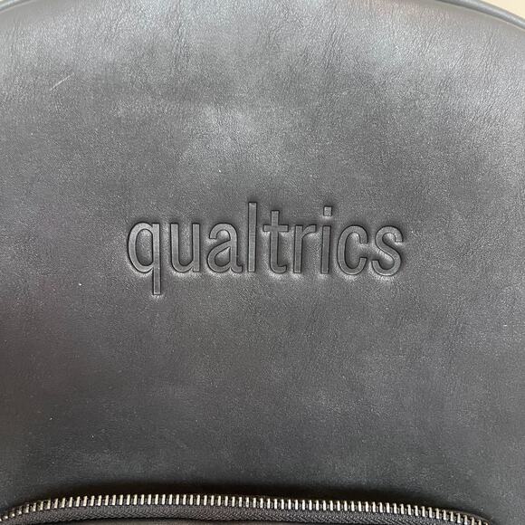 Qualtrics Waterproof Laptop Backpack Black‎ Zip Closure Pockets Travel School - Picture 8 of 8